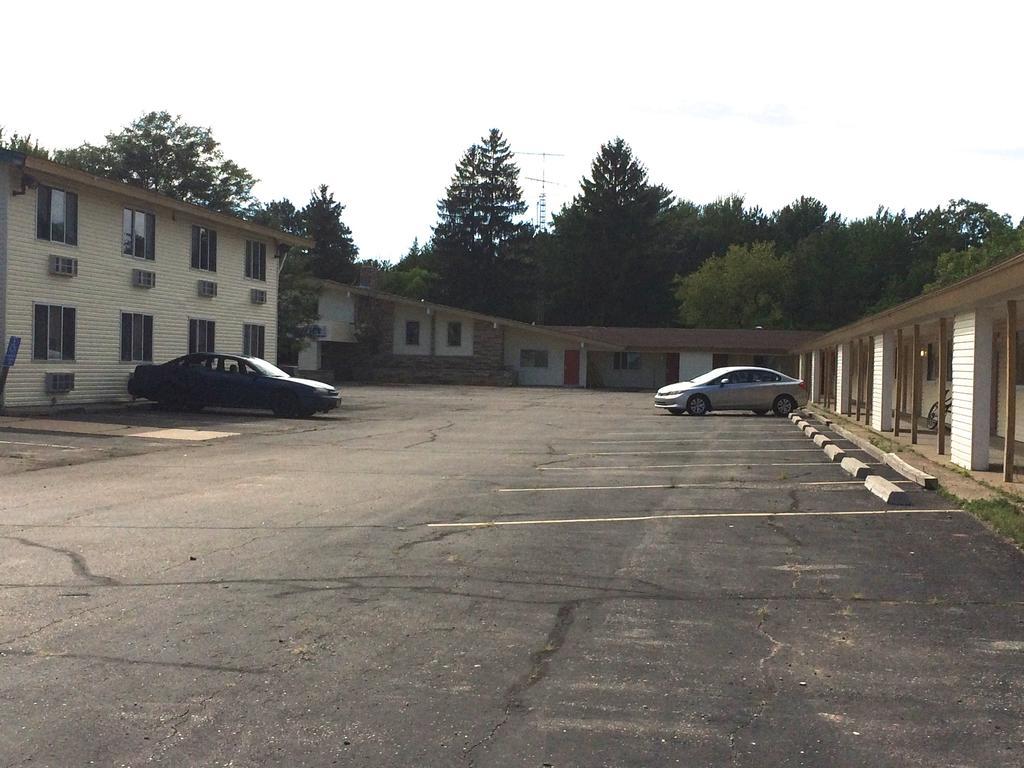 Rapids Inn & Suites Wisconsin Rapids Exteriér fotografie