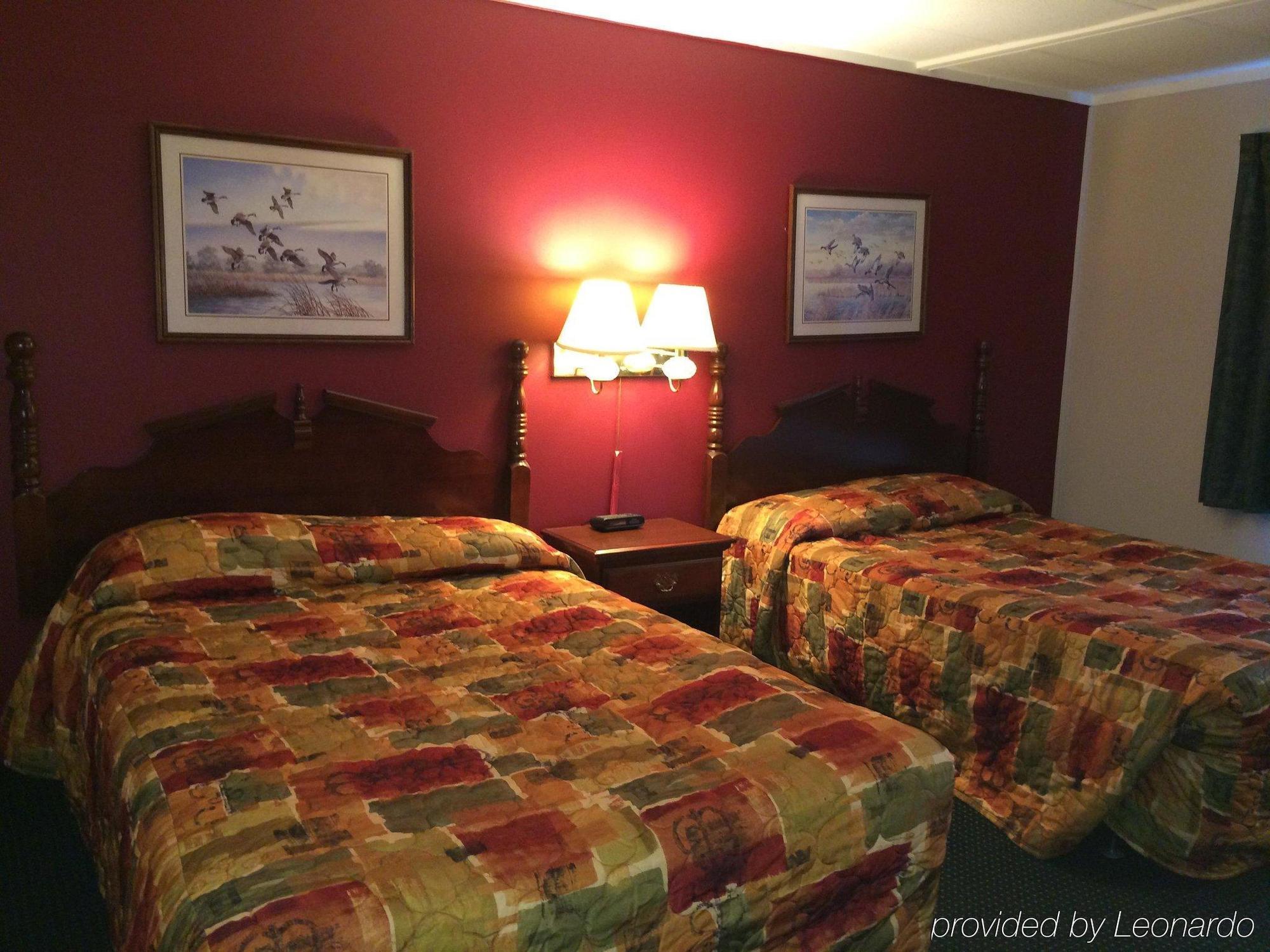 Rapids Inn & Suites Wisconsin Rapids Exteriér fotografie