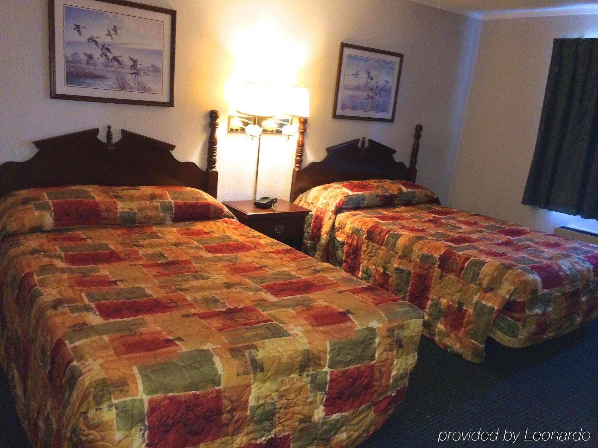 Rapids Inn & Suites Wisconsin Rapids Exteriér fotografie
