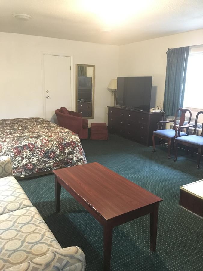 Rapids Inn & Suites Wisconsin Rapids Exteriér fotografie